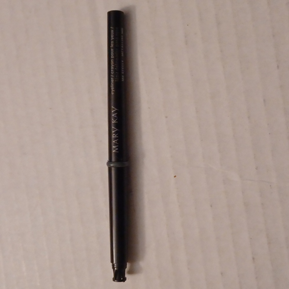 4/$30 New "Steely" Mary Kay Eyeliner - Grayish